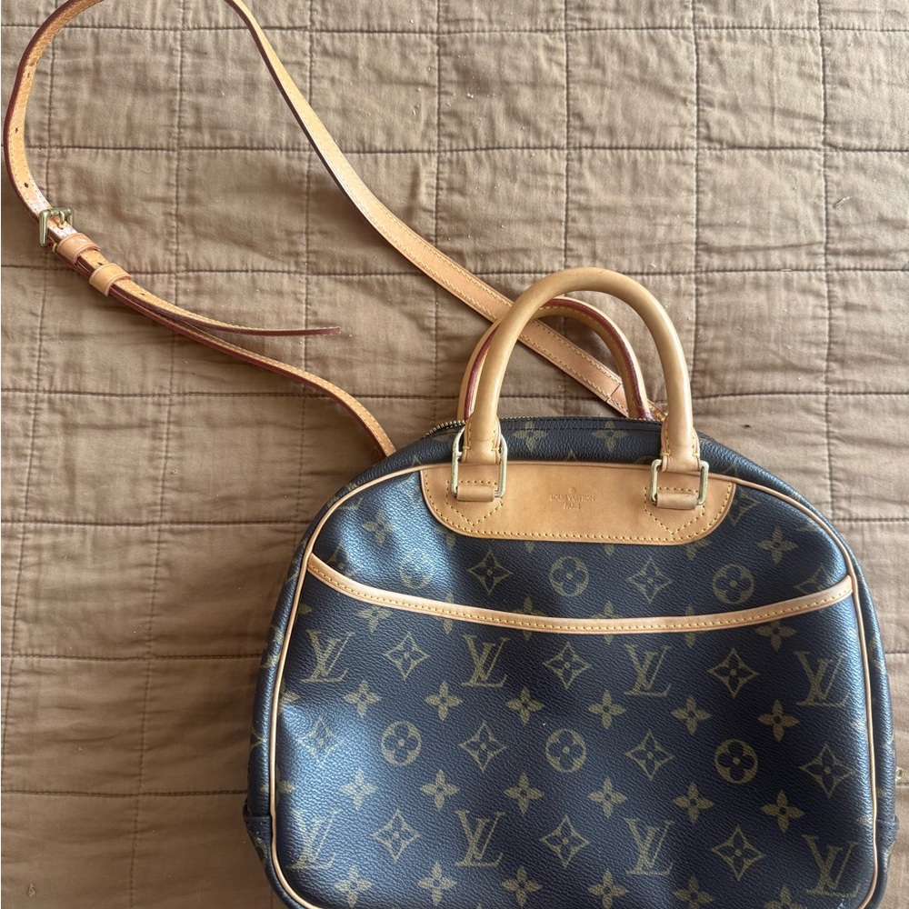Louis Vuitton Monogram Canvas Crossbody Satchel in Brown and Tan
